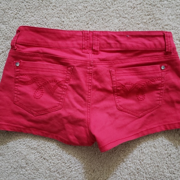 Pink shorts , adorable for summertime!! - Picture 2 of 3